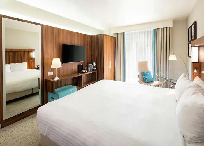 Courtyard By Marriott Edinburgh